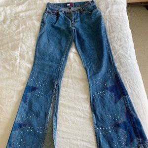 Flared-bottom TOMMY HILFIGER jeans!